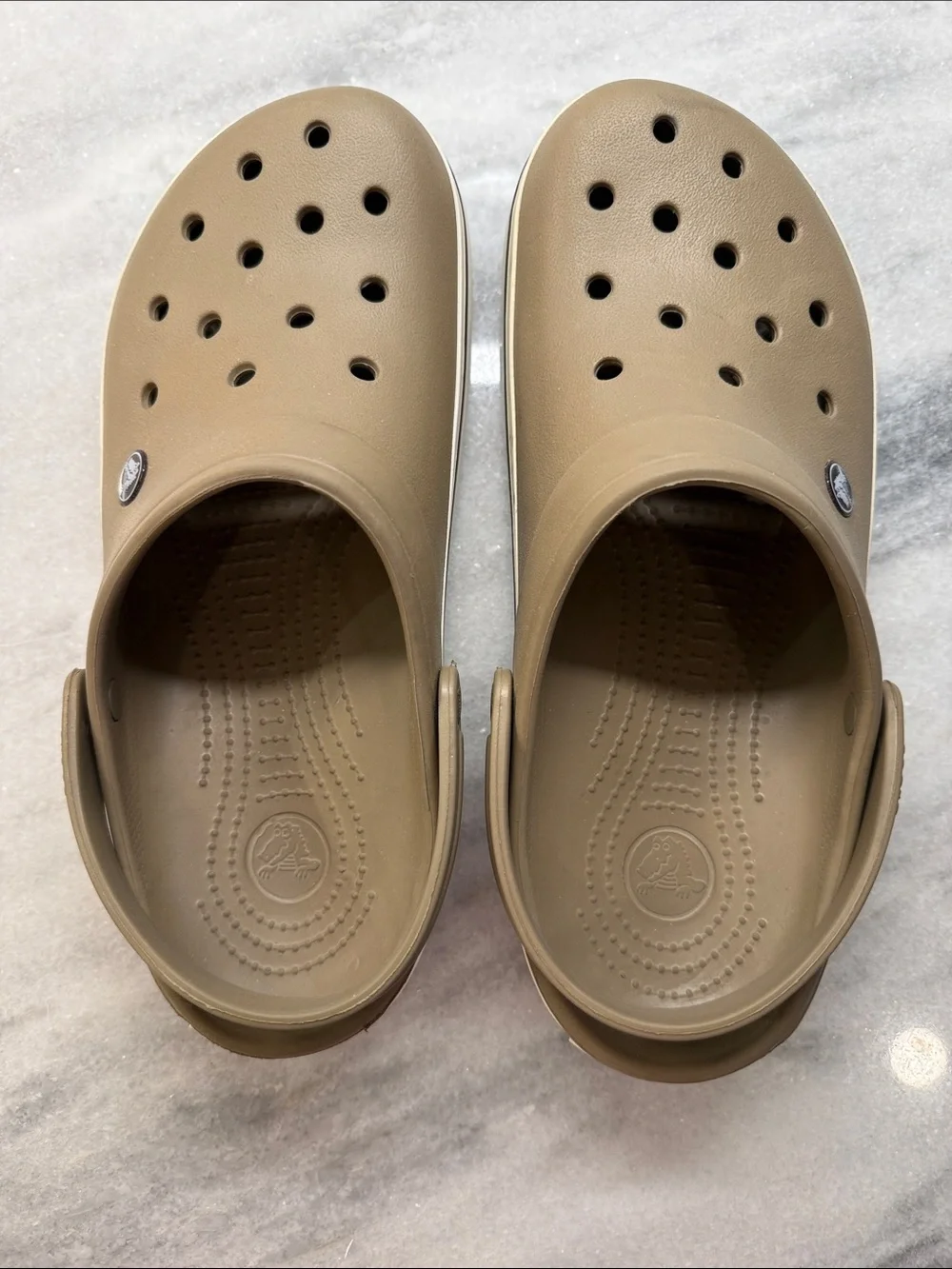 CROCS Classic Clog in Beige-Tan